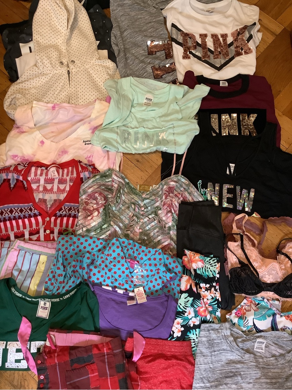 Victoria Secret Pink bundle. - Picture 2 of 16